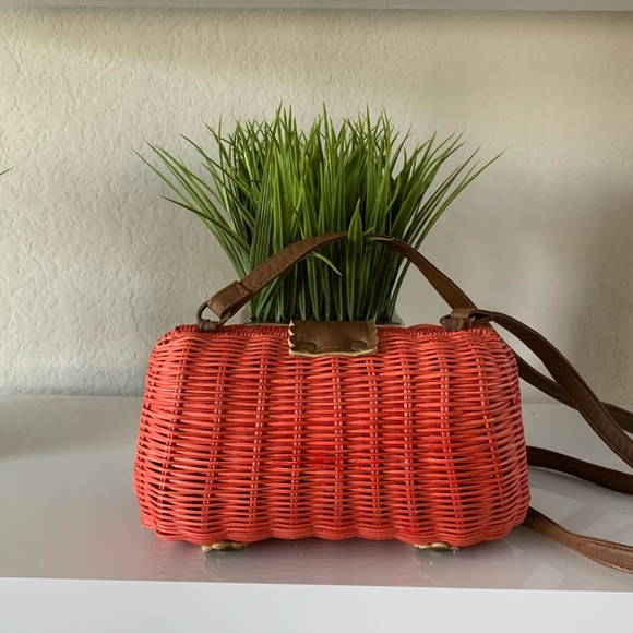 Coral Wicker Spring/Summer Purse - Picture 2 of 7